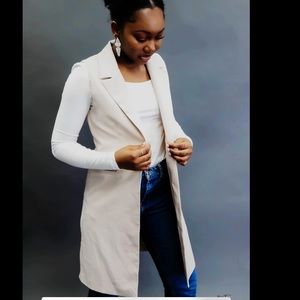 Longline blazer in beige